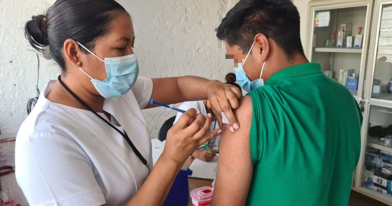 Lleva SSM jornada de vacunación al CEMPLA