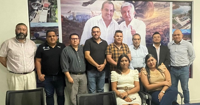 Asesora Ceagua a autoridades de sistema de agua de Zacatepec sobre proceso de tramites de operación para planta de tratamiento