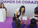 Entrega Natália Rezende donativo a Centros de Asistencia Social