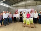 Entregan fertilizante a productores de Jonacatepec